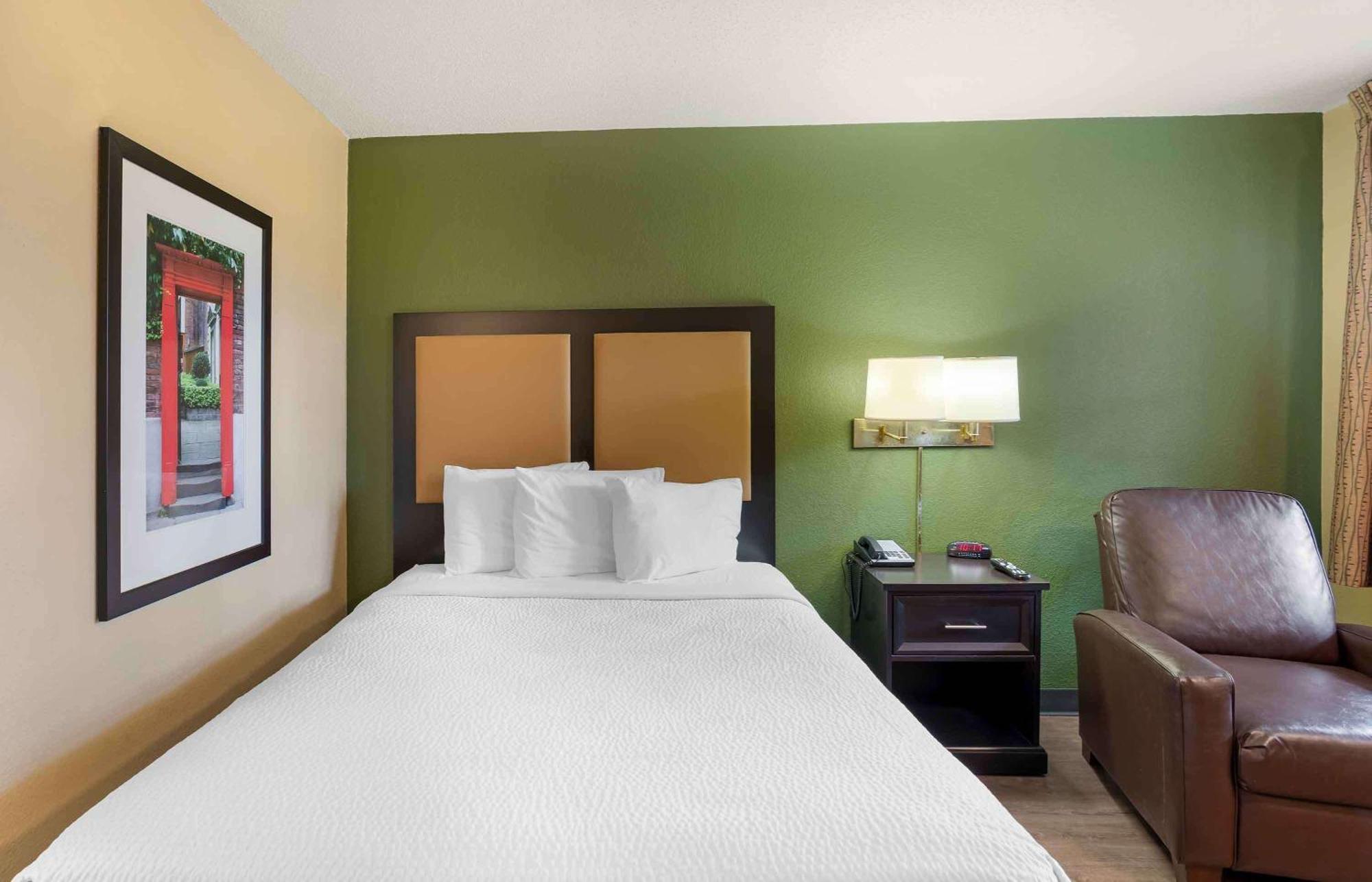 Extended Stay America Select Suites - Newport News - Oyster Point Bagian luar foto