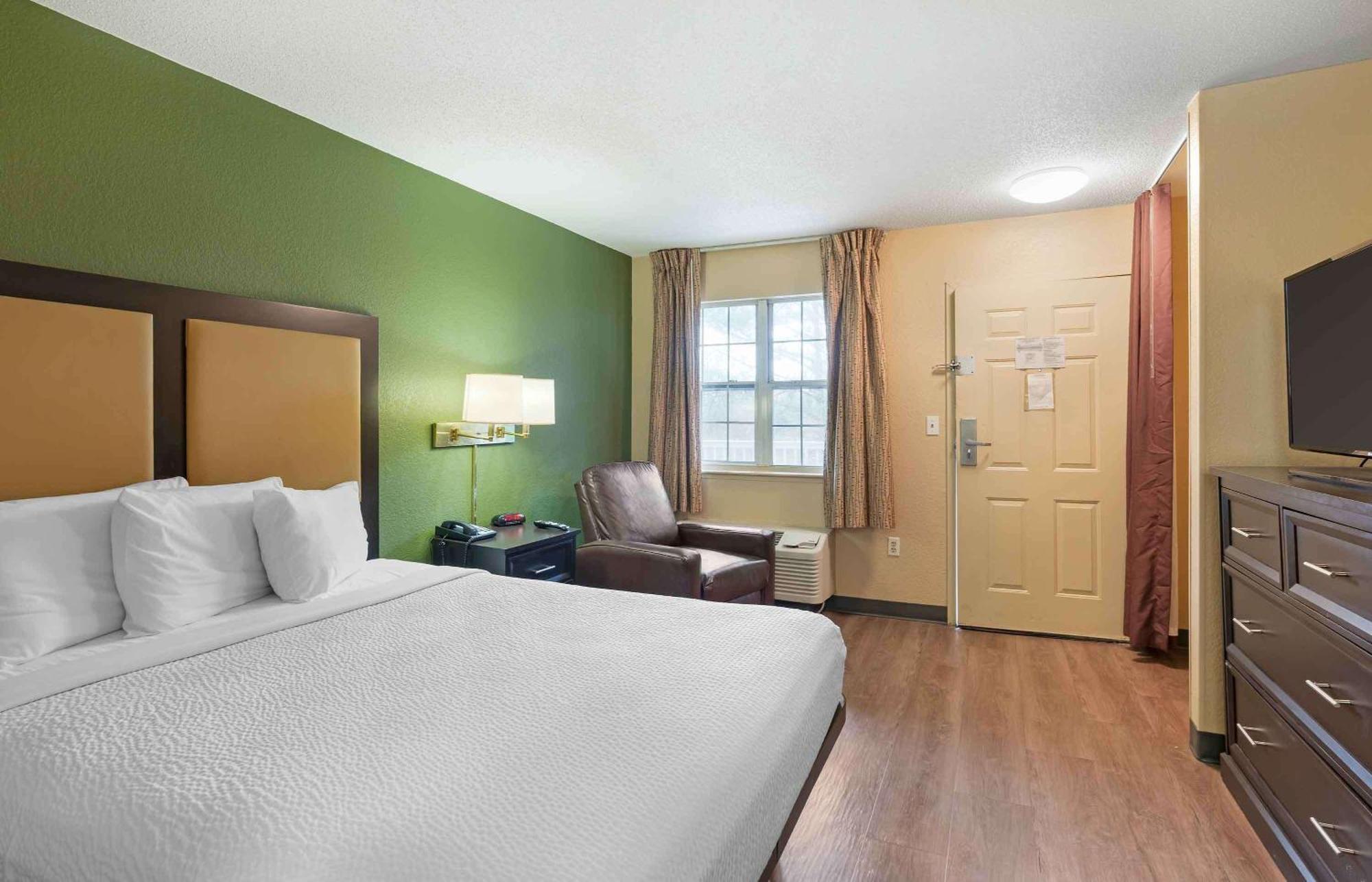Extended Stay America Select Suites - Newport News - Oyster Point Bagian luar foto