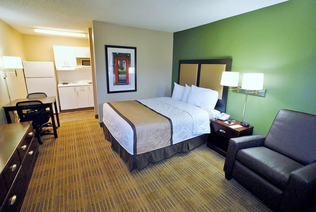 Extended Stay America Select Suites - Newport News - Oyster Point Bagian luar foto